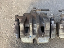 Суппорт тормозной Toyota RAV4 50 XA50 2018-2023 Перед. 