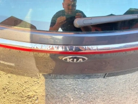 Крышка багажника Kia Sportage QL 2015-2021  